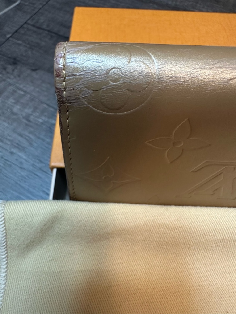 Louis Vuitton Matte Gold Monogram Long Wallet. Rare - Picture 5 of 14